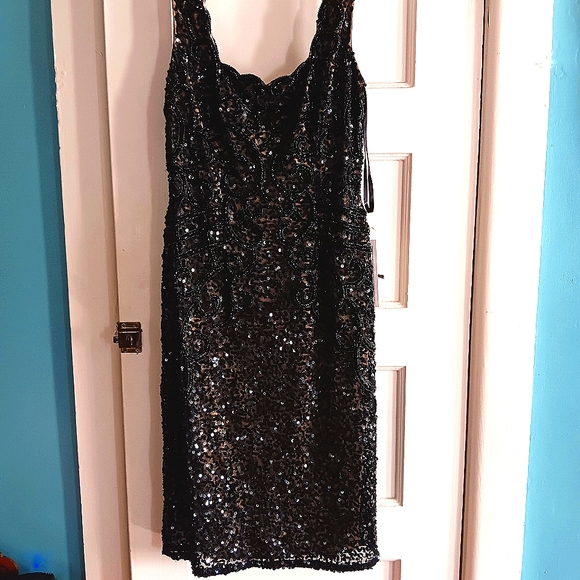 Scala Dresses & Skirts - NWT Beautiful Scala size 6 black beaded dress